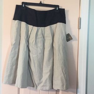 Size large 100 percent linen